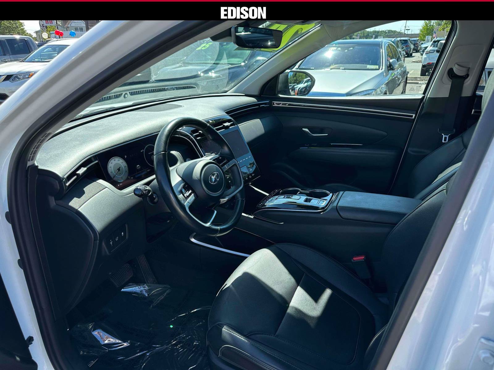 Used 2024 Hyundai Tucson Limited AWD/4WD image 14