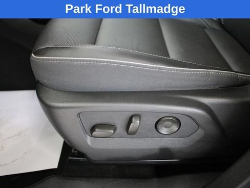 Used 2021 Buick Envision Essence w/ Technology Package I AWD/4WD image 13