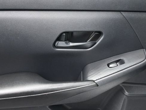 Used 2025 Nissan Sentra SV image 10