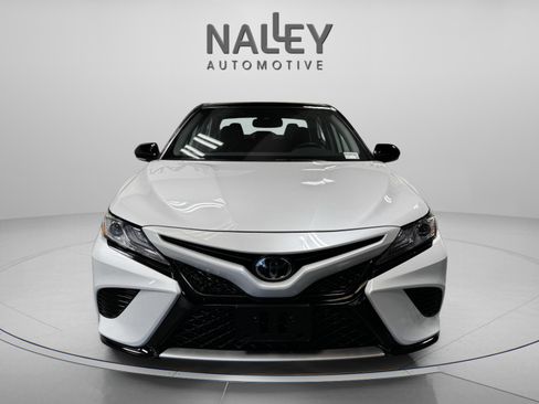 Used 2020 Toyota Camry XSE image 8