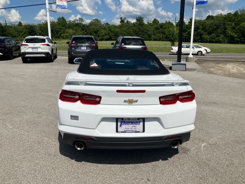 Used 2023 Chevrolet Camaro LT RWD image 6