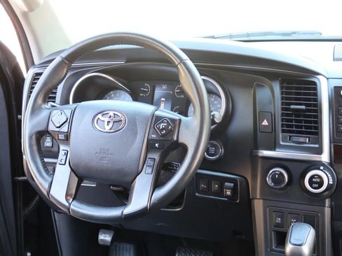 Used 2020 Toyota Sequoia TRD Pro AWD/4WD image 44