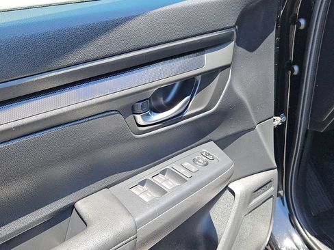Used 2025 Honda CR-V LX image 15