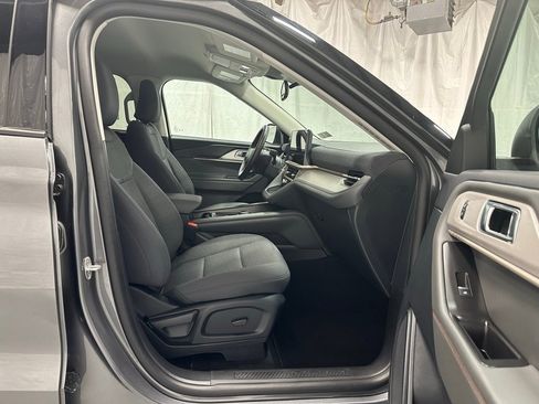 Used 2025 Ford Explorer Active image 54