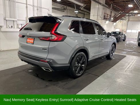 Used 2025 Honda CR-V Sport Touring image 9