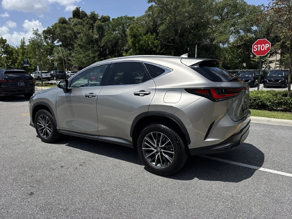 Used 2023 Lexus NX 350 AWD image 12