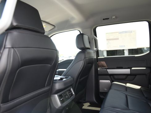 New 2026 Ford F250 Lariat AWD/4WD image 13