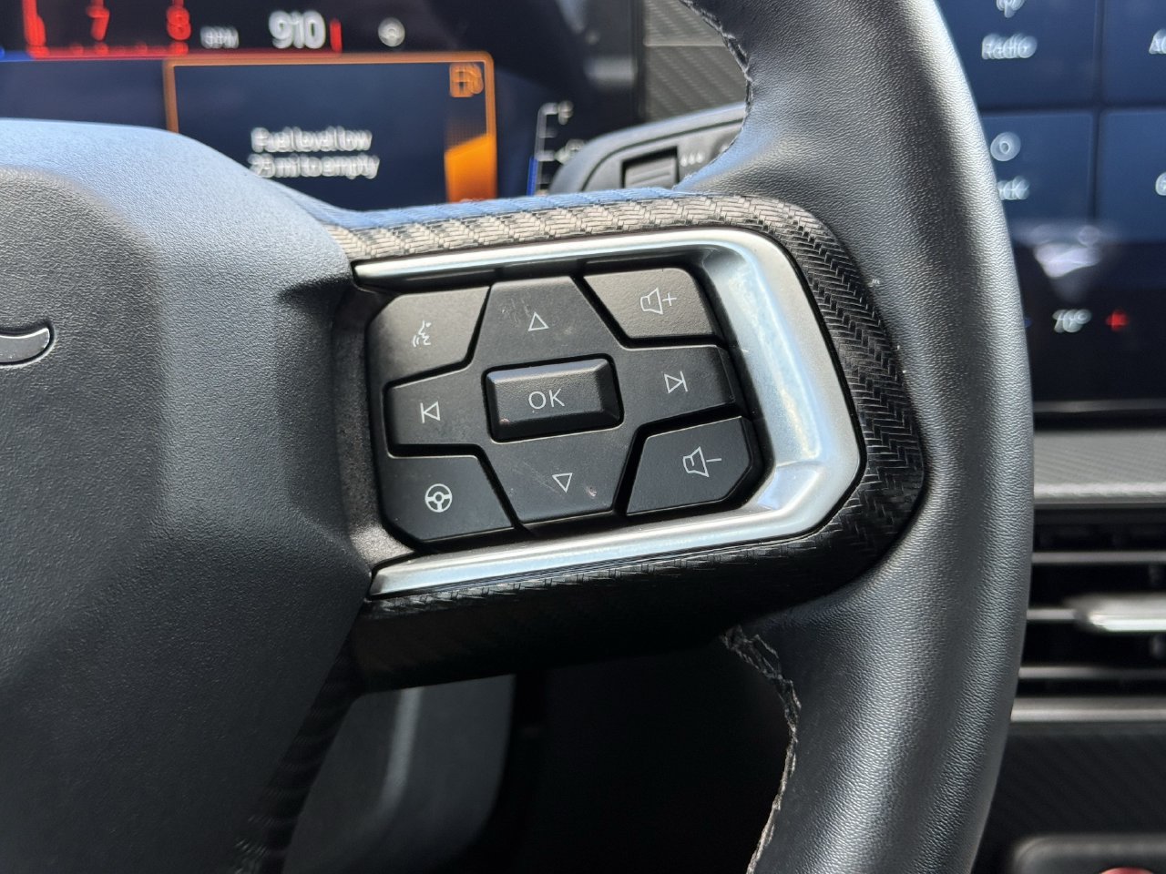 Certified 2025 Ford Mustang Coupe RWD image 13