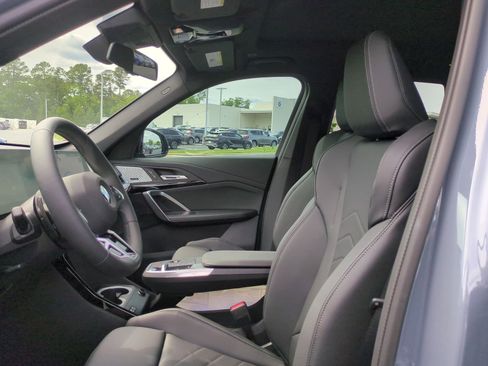 Certified 2025 BMW X1 xDrive28i w/ Technology Package image 15