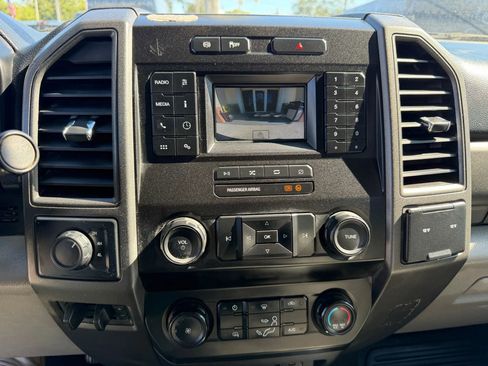 Used 2020 Ford F350 XL w/ Power Equipment Group image 12