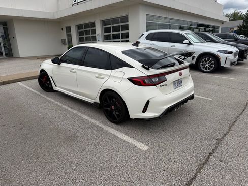 Used 2024 Honda Civic Type R image 4