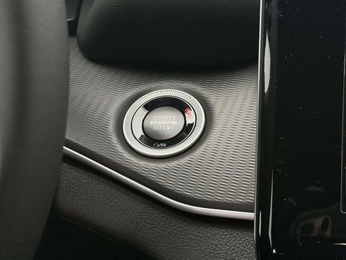 New 2025 Jeep Grand Cherokee Altitude image 14