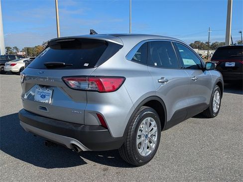 Certified 2021 Ford Escape SE w/ Cold Weather Package image 4