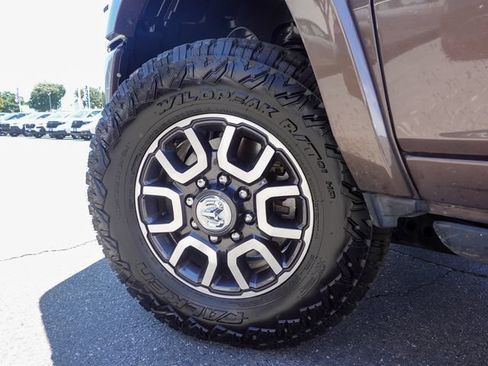 Used 2024 RAM 3500 Limited AWD/4WD image 11