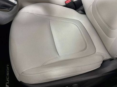 Certified 2025 Hyundai Tucson SEL AWD/4WD image 20