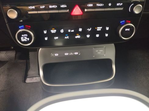 New 2026 Hyundai Ioniq 9 SEL image 37