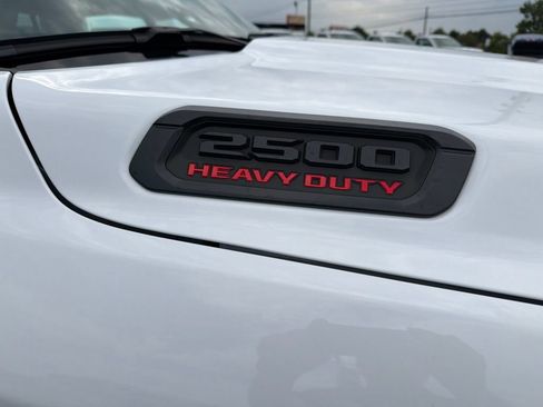 Used 2026 RAM 2500 Tradesman AWD/4WD image 9