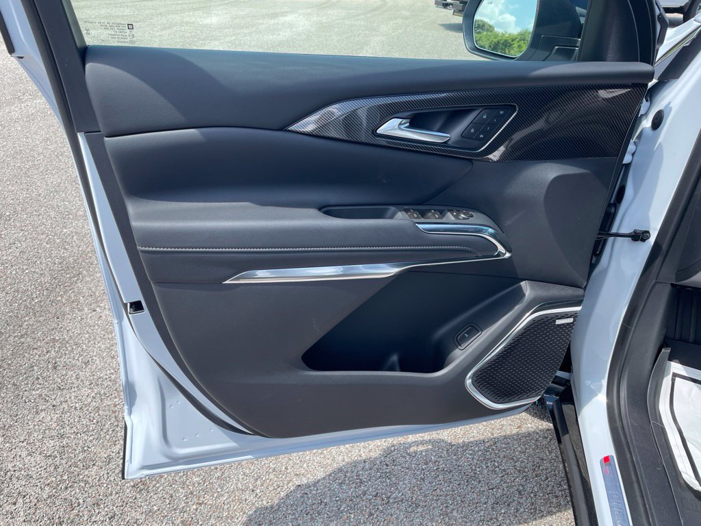 New 2026 Chevrolet Traverse High Country w/ LPO, Floor Liner Package FWD image 17