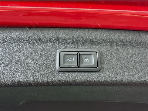 Used 2024 Audi Q3 2.0T Premium image 29