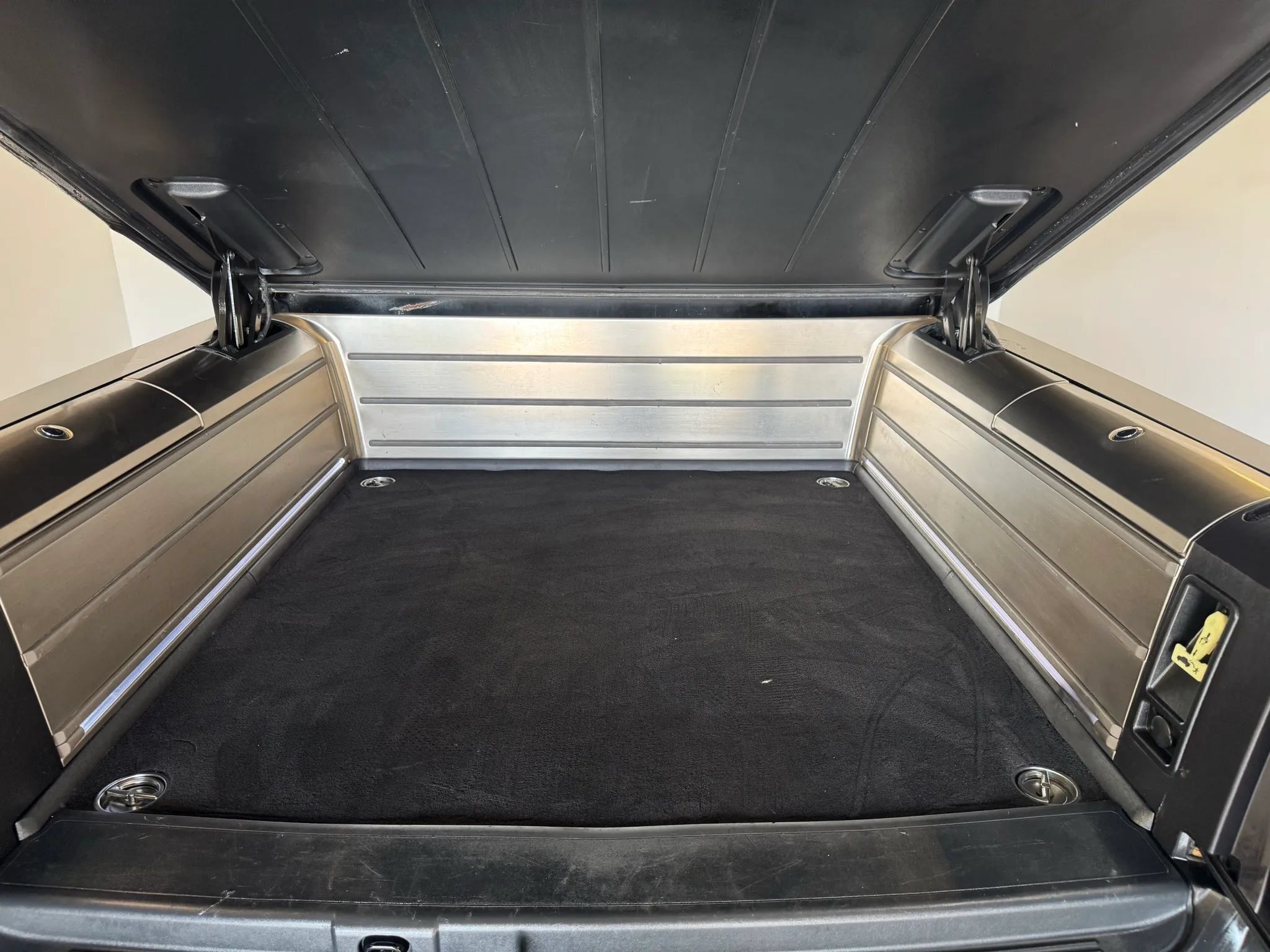 Used 2002 Lincoln Blackwood RWD image 33