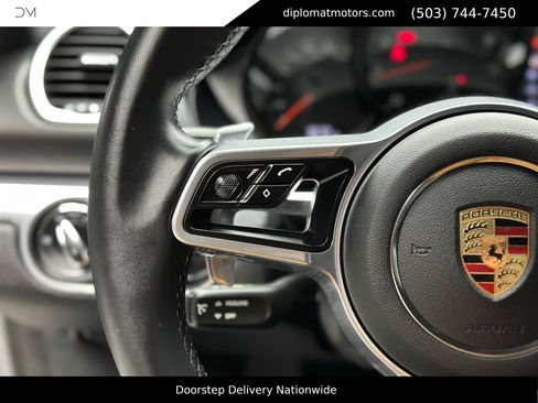 Used 2024 Porsche 718 Cayman w/ Premium Package image 30
