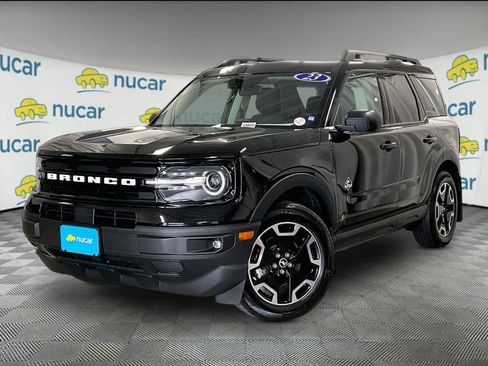 Used 2023 Ford Bronco Sport Outer Banks w/ Tech Package AWD/4WD image 3