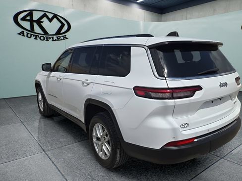 Used 2023 Jeep Grand Cherokee L Laredo RWD image 5