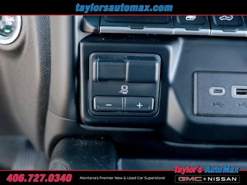 Used 2022 Chevrolet Silverado 3500 LTZ w/ LTZ Convenience Package image 20