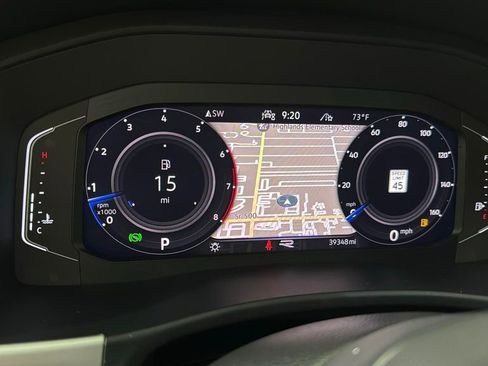 Used 2022 Volkswagen Atlas SEL Premium image 19