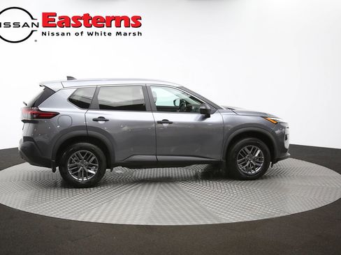 Used 2023 Nissan Rogue S image 70
