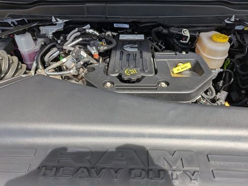 New 2025 RAM 2500 Tradesman AWD/4WD image 17