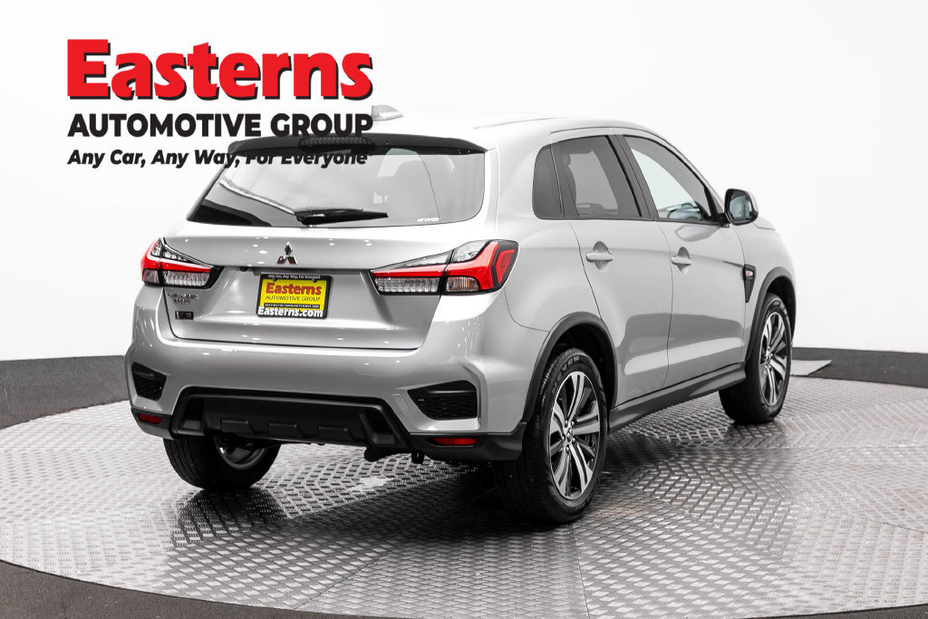 Used 2025 Mitsubishi Outlander Sport SE AWD/4WD image 6
