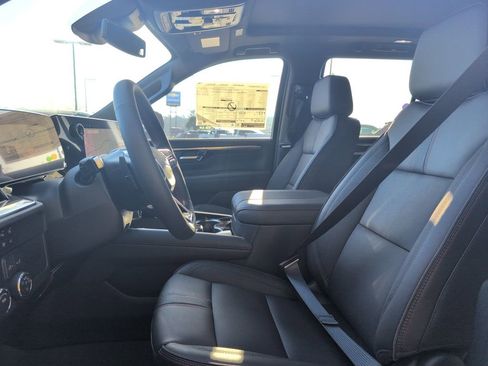 New 2026 Chevrolet Tahoe RST w/ Comfort Package image 14