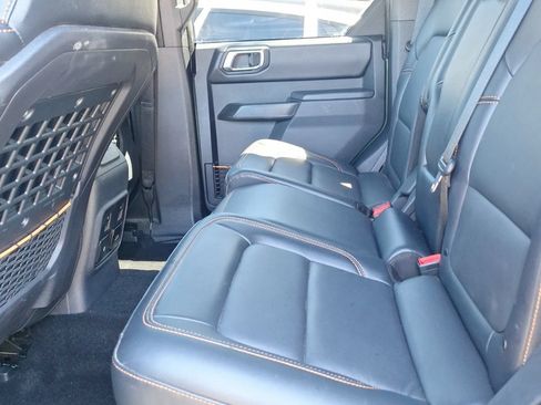 Used 2024 Ford Bronco Badlands AWD/4WD image 16