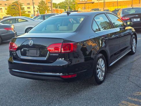 Used 2014 Volkswagen Jetta SE FWD image 4