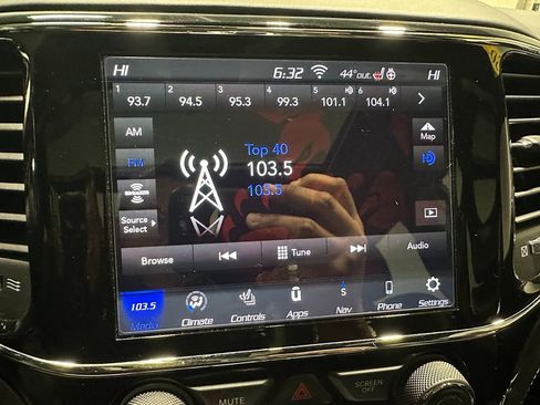 Used 2020 Jeep Grand Cherokee SRT image 40