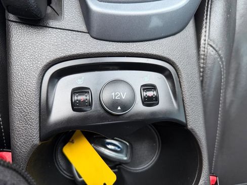 Used 2012 Ford Focus Titanium image 16