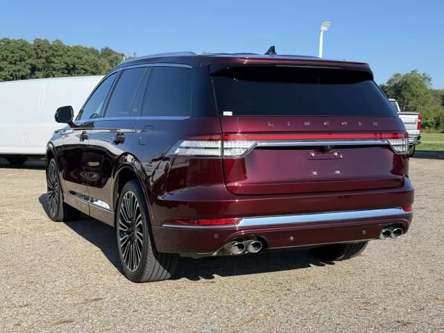 Used 2022 Lincoln Aviator Black Label w/ Dynamic Handling Package AWD/4WD image 6