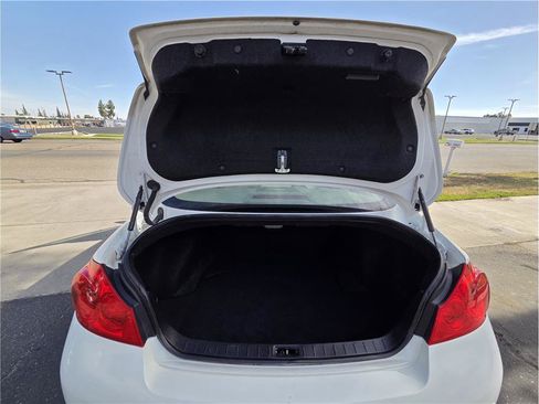 Used 2013 INFINITI G37 Journey w/ Premium Pkg RWD image 9