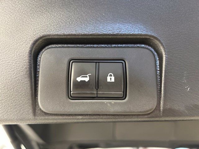 Used 2023 Nissan Rogue SL AWD/4WD image 22