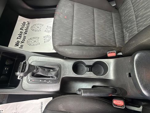 Used 2016 Kia Forte LX image 24