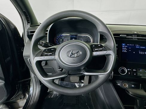 Used 2023 Hyundai Santa Cruz SEL image 15