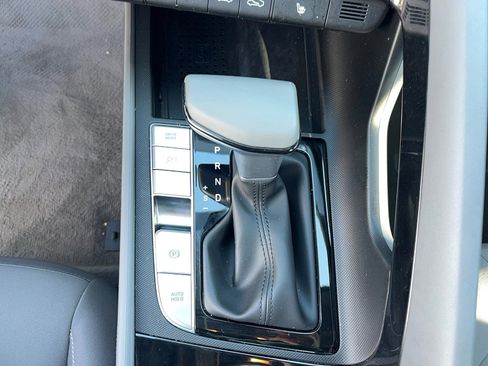 Used 2023 Hyundai Elantra SEL w/ Convenience Package image 20