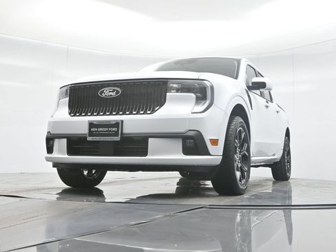 New 2025 Ford Maverick Lobo image 44