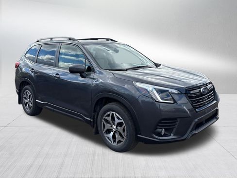 Used 2023 Subaru Forester Premium AWD/4WD image 10