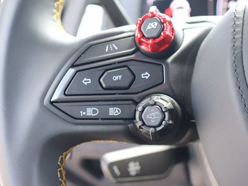 Used 2025 Lamborghini Revuelto AWD/4WD image 22