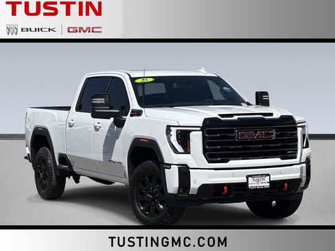 Used 2025 GMC Sierra 2500 AT4 AWD/4WD image 1