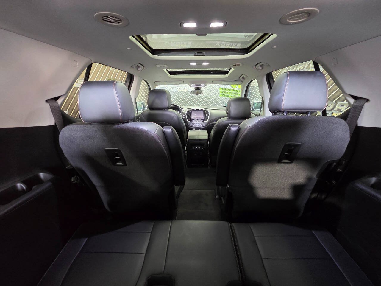 Used 2019 Chevrolet Traverse Premier w/ Driver Confidence II Package FWD image 30