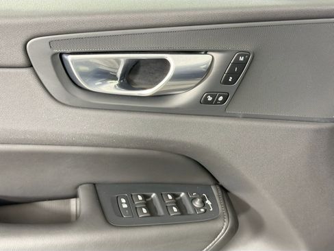 Used 2025 Volvo XC60 T8 Plus w/ Protection Package Premier image 19