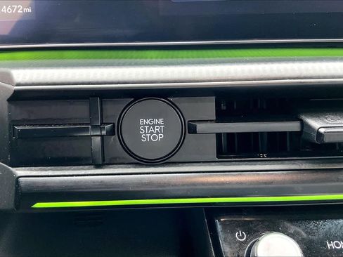 Used 2025 Hyundai Santa Fe Calligraphy image 31